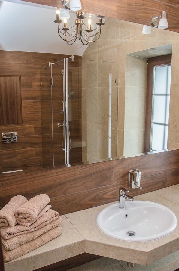 Petrani Nivki Hotel Kiev Buitenkant foto